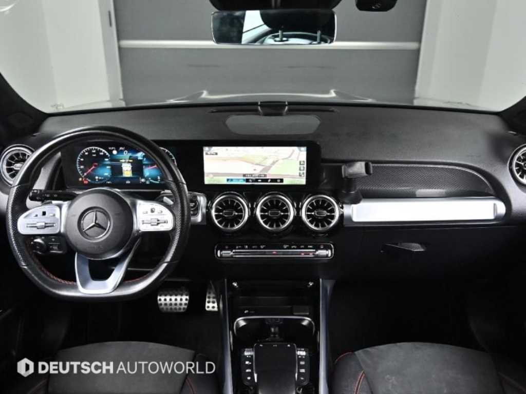 Mercedes Benz GLB Class - Vista 8