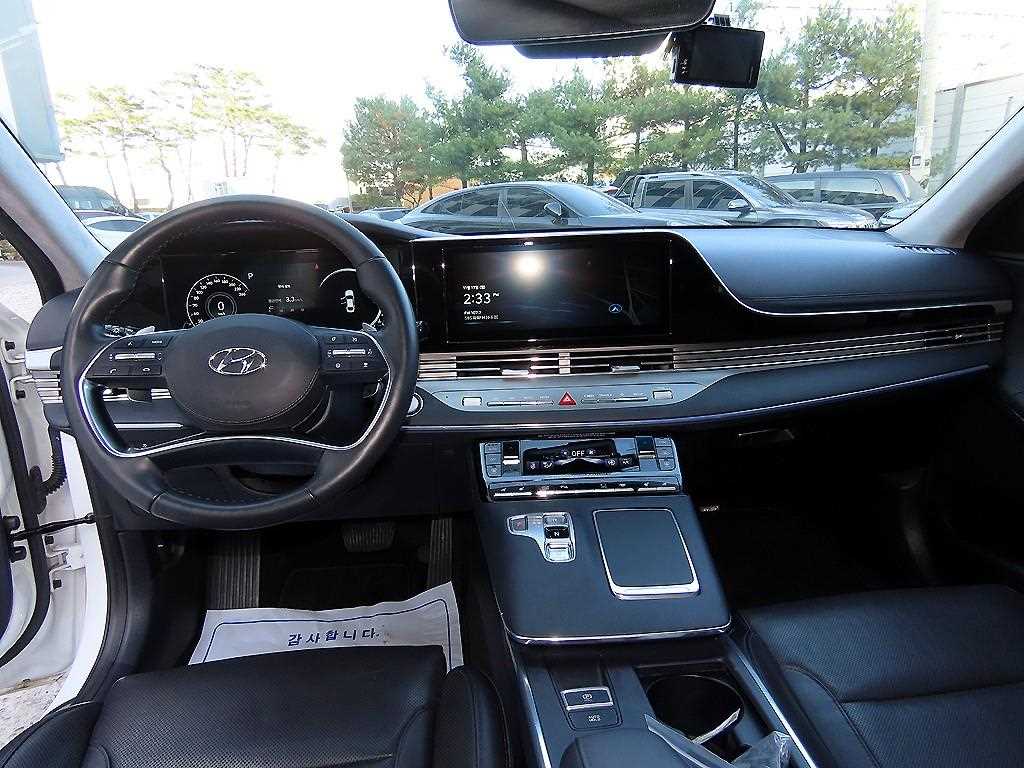 HYUNDAI Grandeur - Vista 7