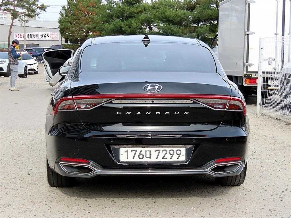 HYUNDAI Grandeur - Vista 4