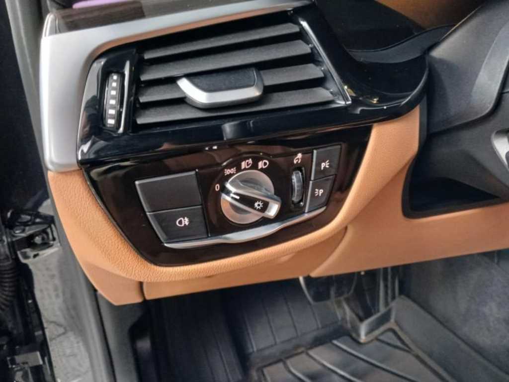 BMW 5 Series - Vista 12