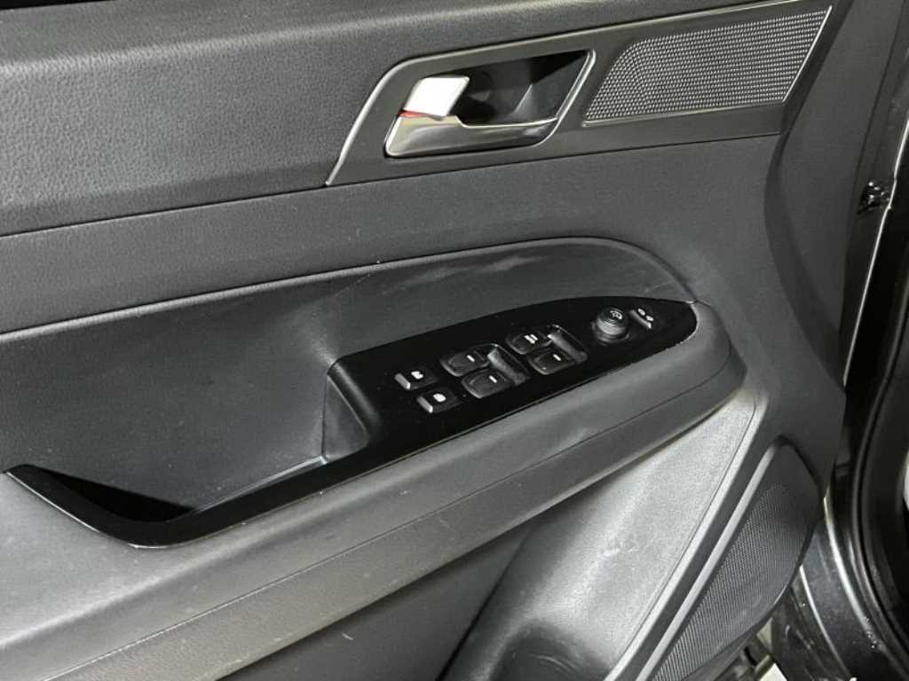 Ssangyong Rexton - Vista 11