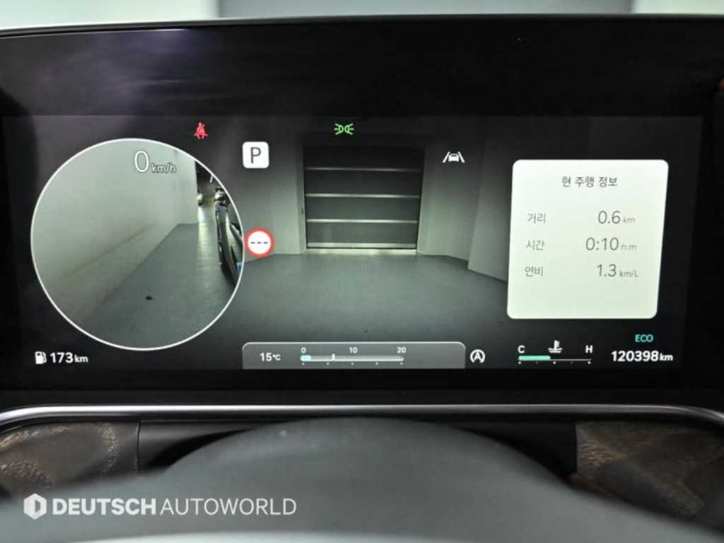 Genesis G90 - Vista 8