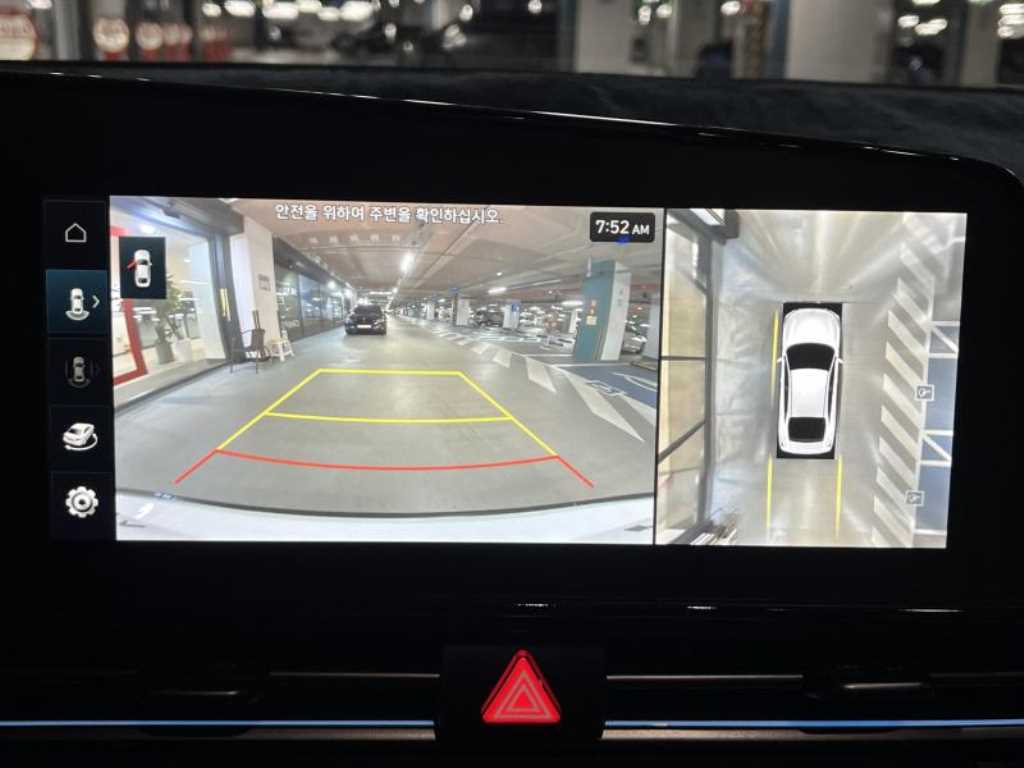 HYUNDAI Avante - Vista 10