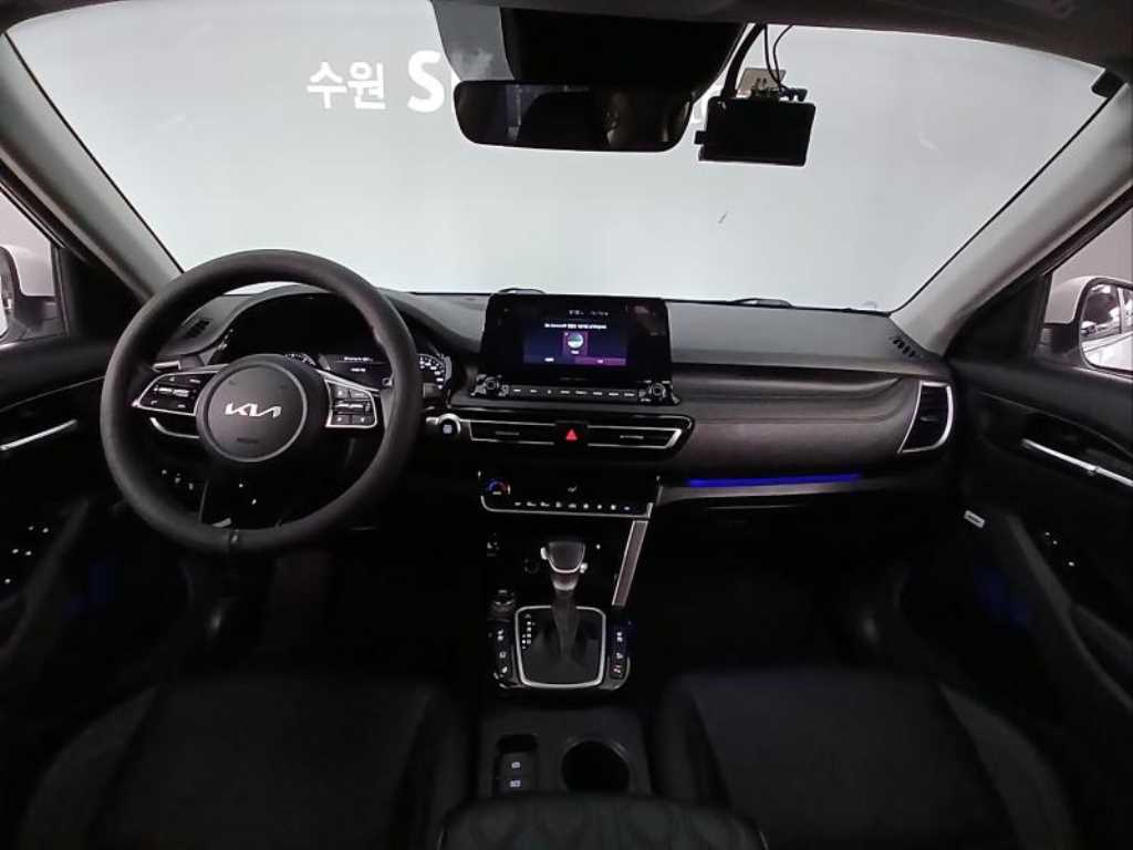 KIA Seltos - Vista 5