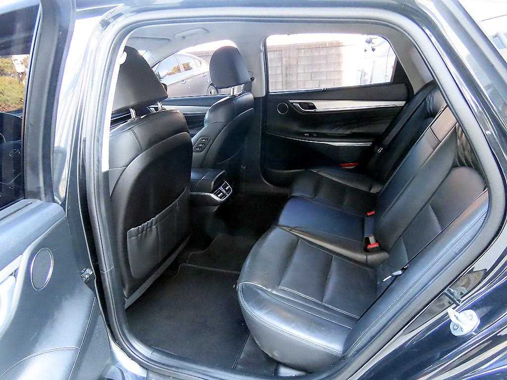 HYUNDAI Grandeur - Vista 6