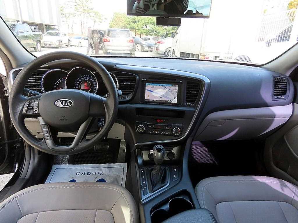 KIA K5 - Vista 7