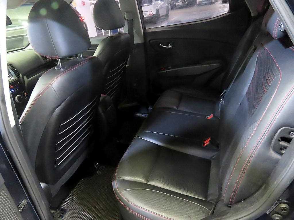 Ssangyong Tivoli - Vista 7