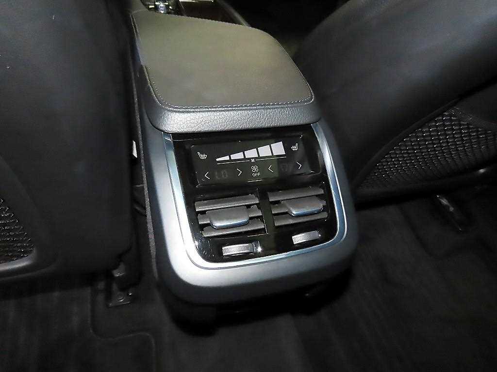 Volvo XC90 2017 Negro - Importación desde Corea - HF Imports Iquique - Foto 13