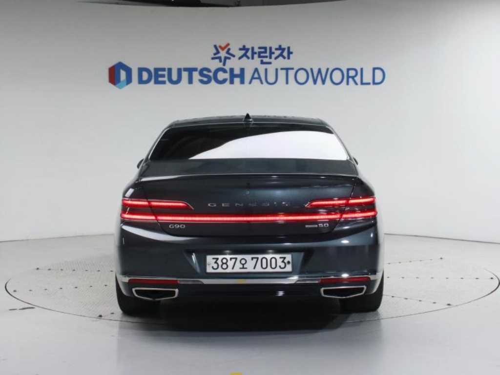 Genesis G90 - Vista 4