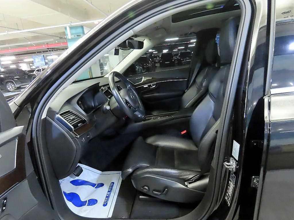 Volvo XC90 - Vista 5