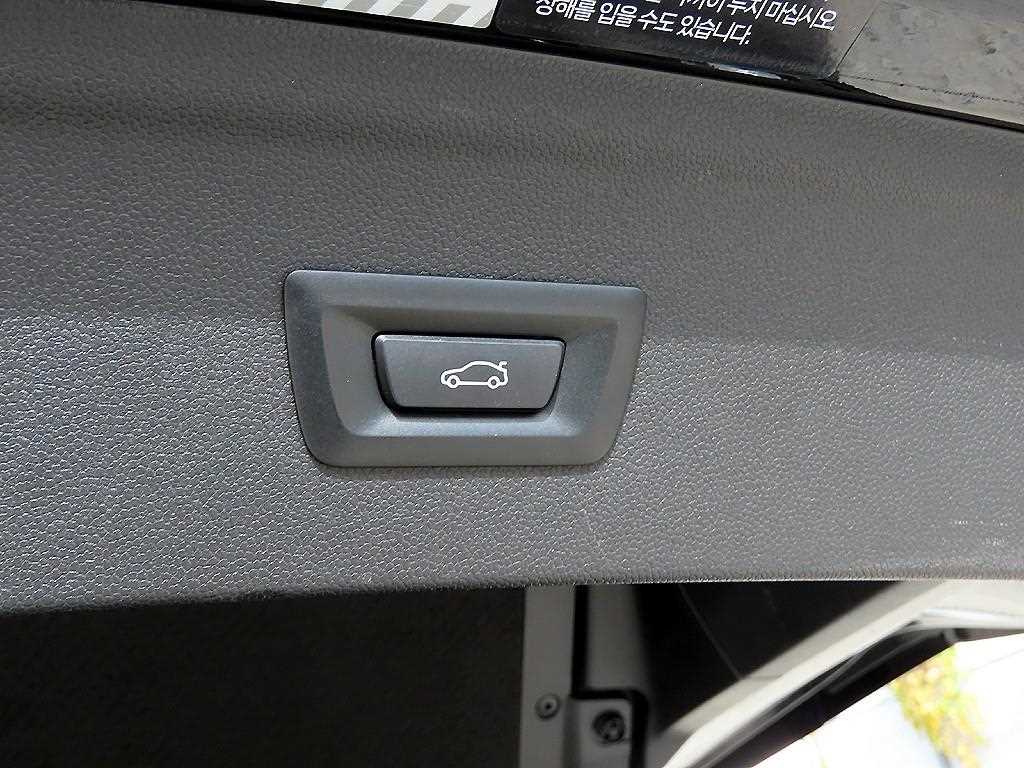 BMW iX 2023 Negro - Importación desde Corea - HF Imports Iquique - Foto 15