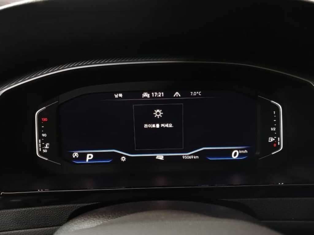 Volkswagen Arteon - Vista 12