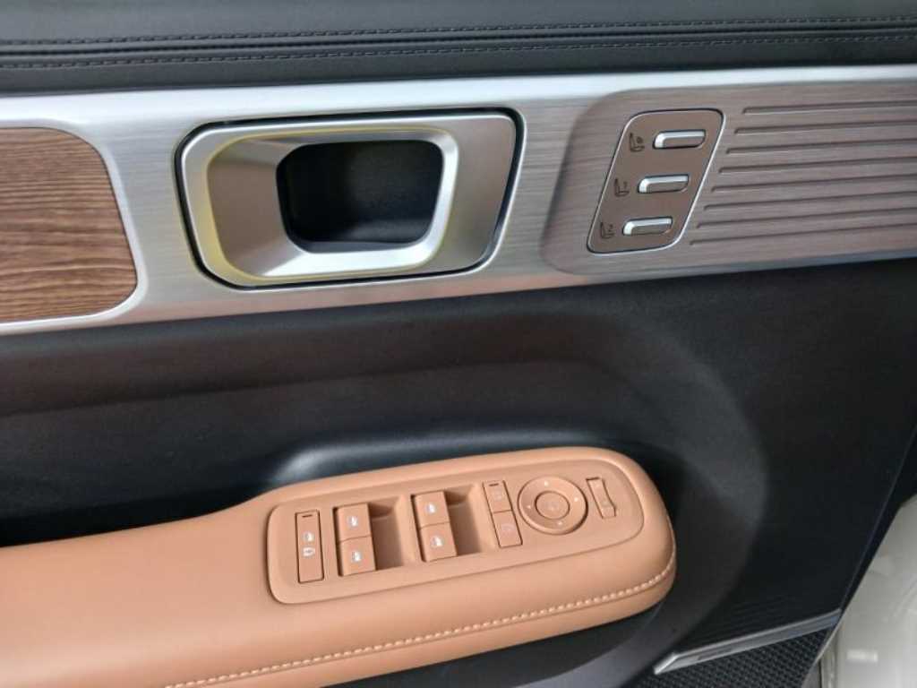 HYUNDAI Santa Fe - Vista 9