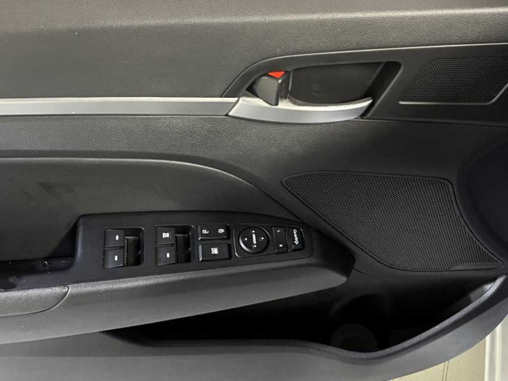 HYUNDAI Avante 2020 Blanco - Importación desde Corea - HF Imports Iquique - Foto 14