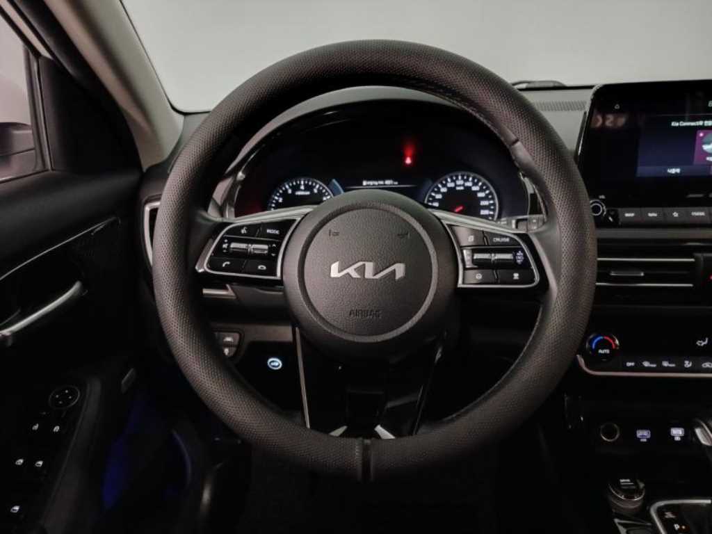 KIA Seltos 2023 Blanco - Importación desde Corea - HF Imports Iquique - Foto 14