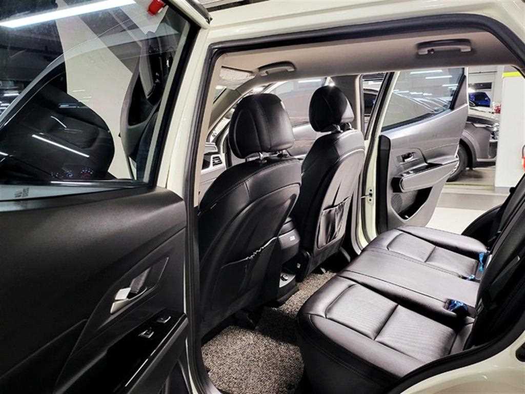 Ssangyong Korando - Vista 11