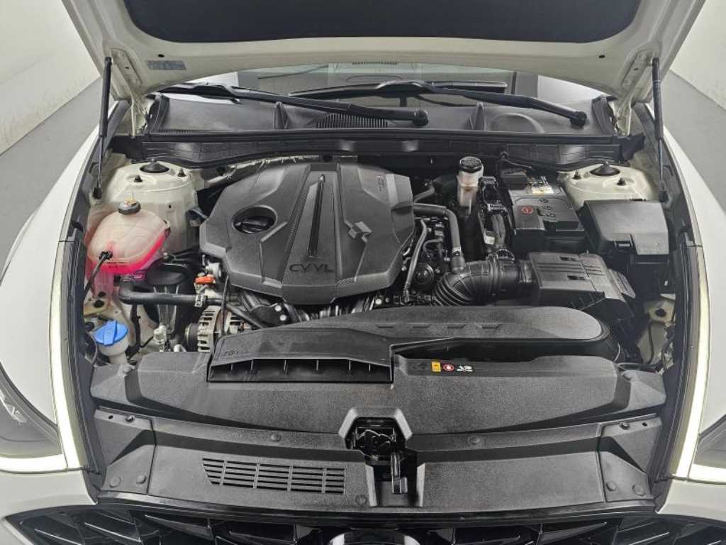 HYUNDAI Sonata - Vista 6