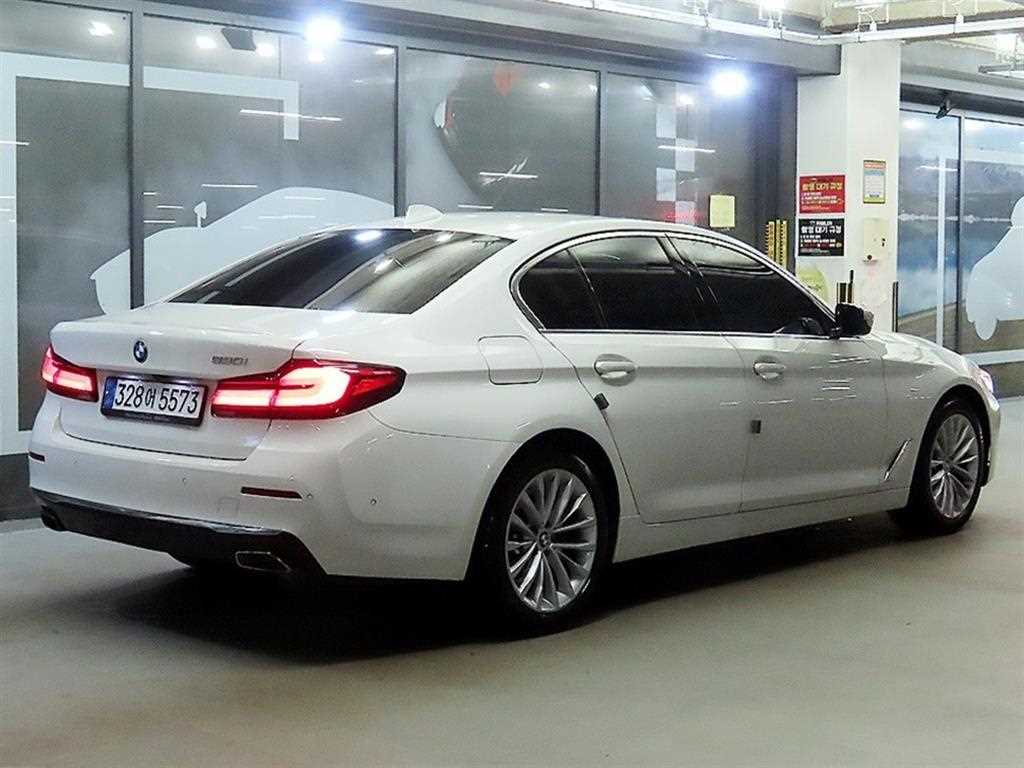 BMW 5 Series - Vista 4