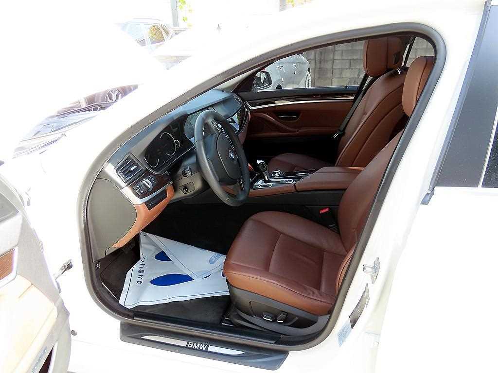 BMW 5 Series - Vista 5