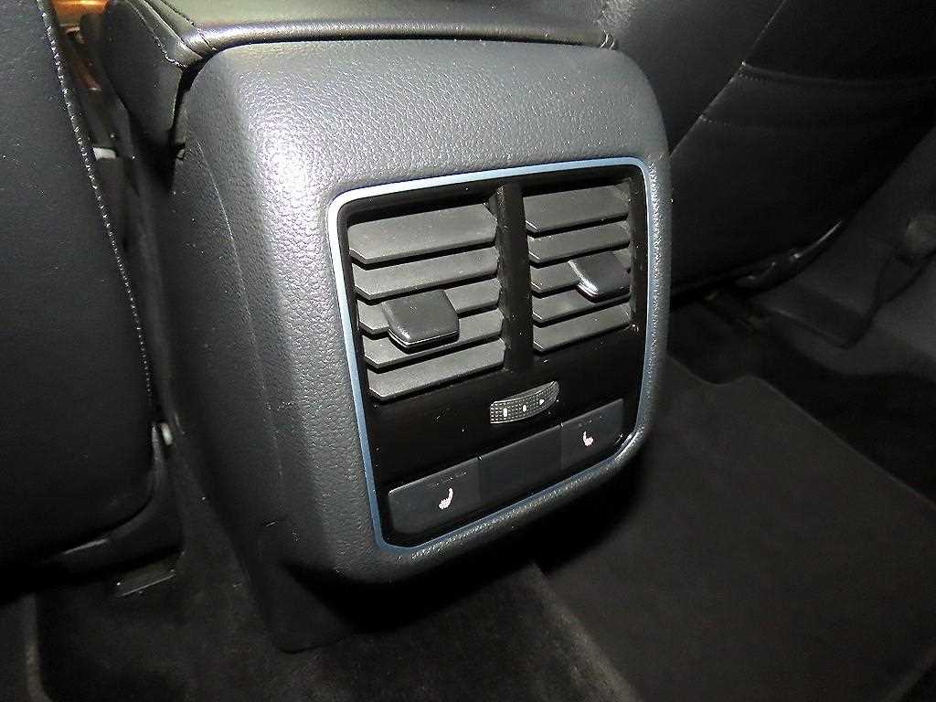 Volkswagen Passat 2018 Gris - Importación desde Corea - HF Imports Iquique - Foto 16