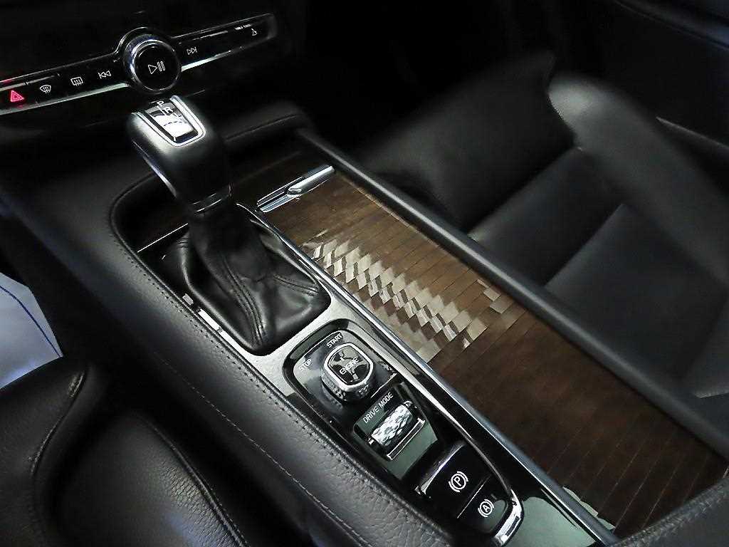 Volvo XC90 - Vista 12