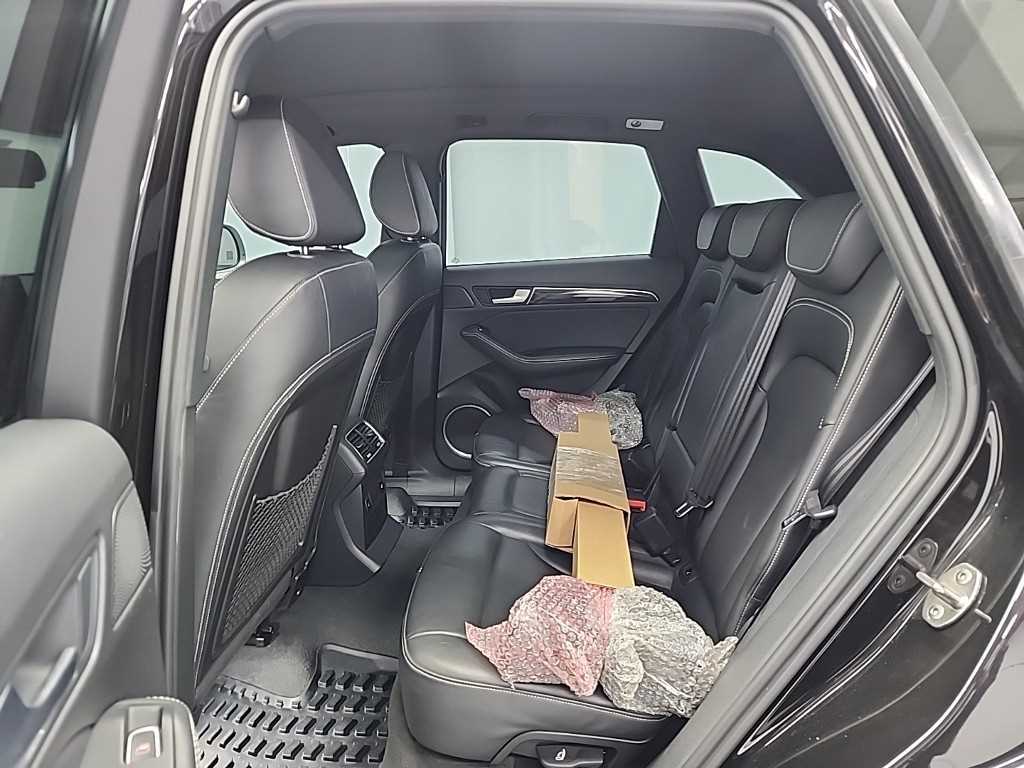 Audi SQ5 2015 Negro - Importación desde Corea - HF Imports Iquique - Foto 13