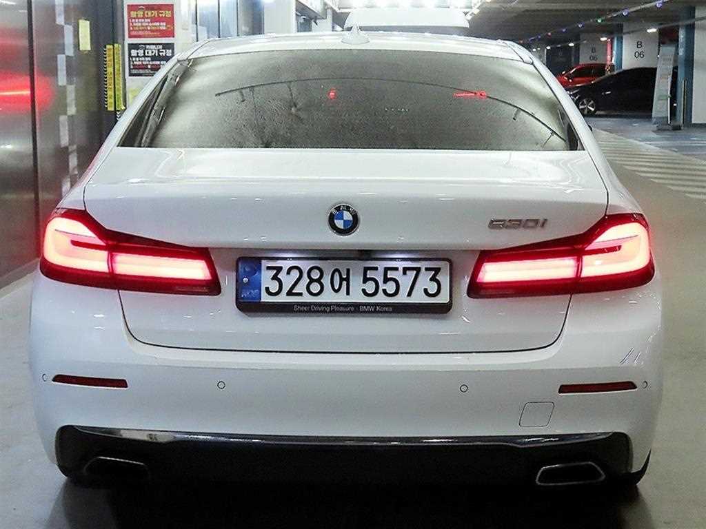 BMW 5 Series - Vista 5