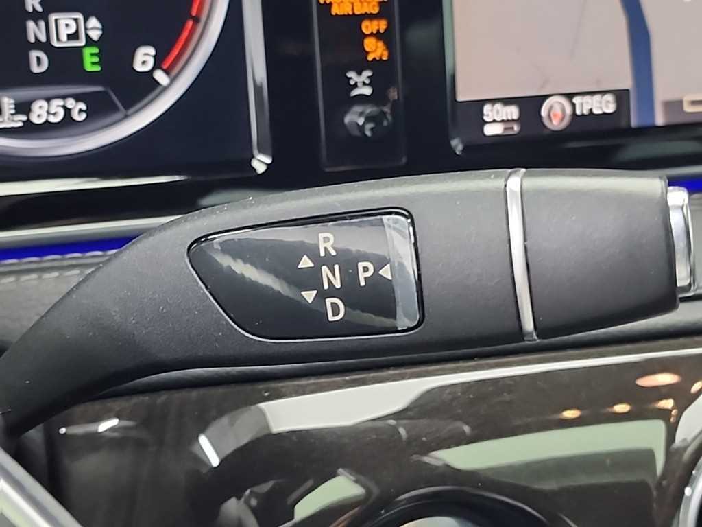 Mercedes Benz S Class - Vista 8