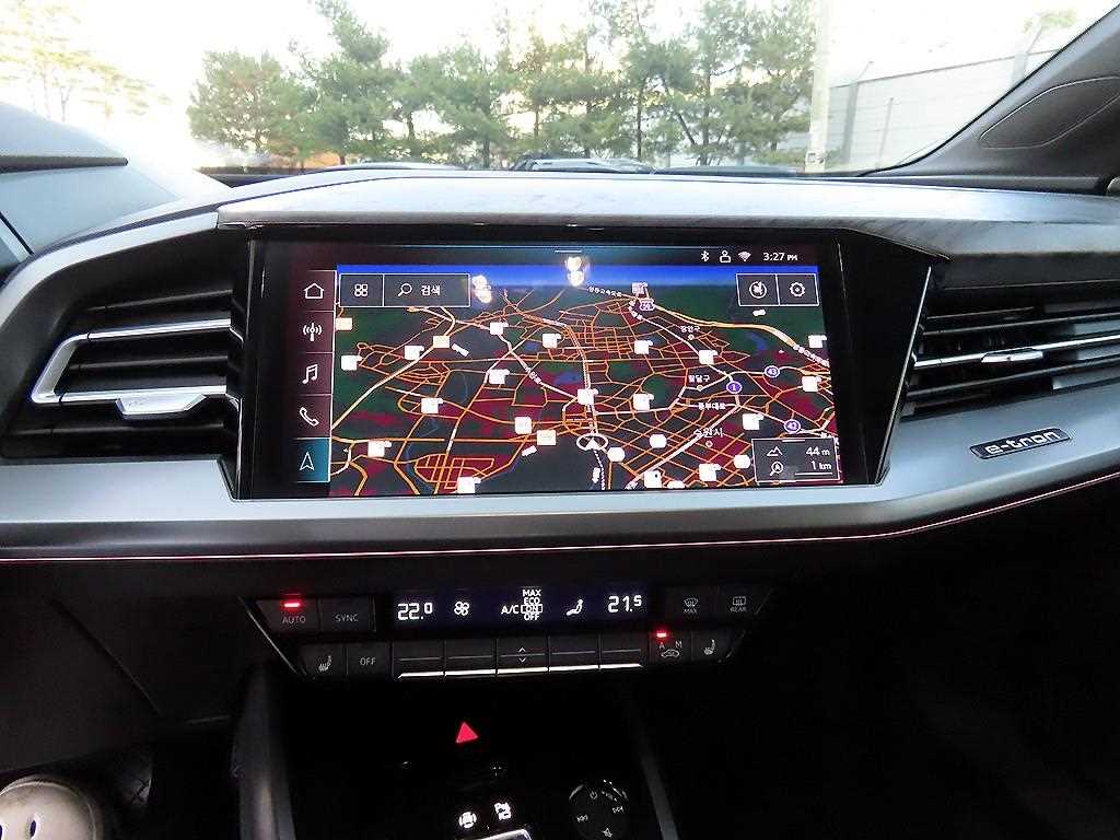 Audi Q4 2025 Blanco - Importación desde Corea - HF Imports Iquique - Foto 13