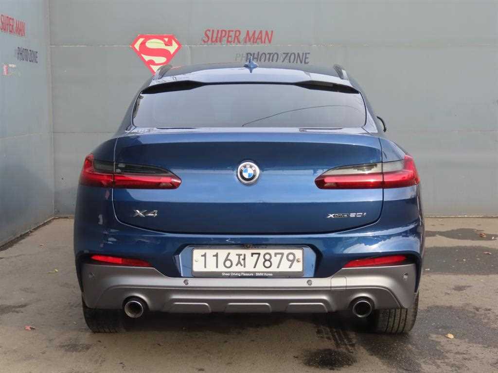 BMW X4 - Vista 4