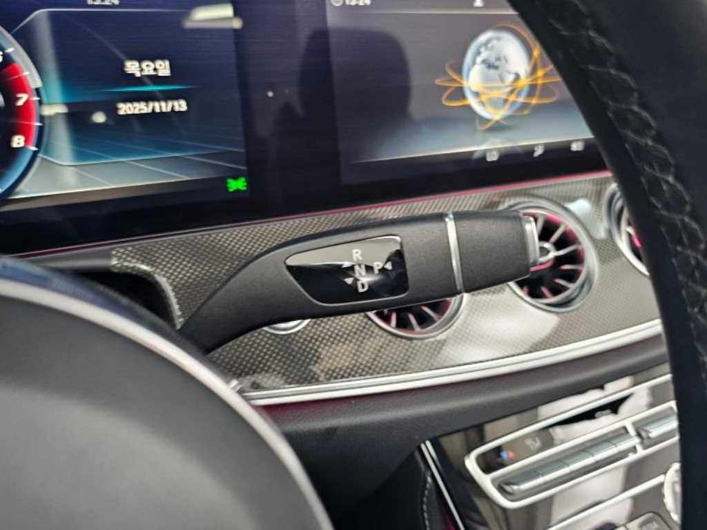 Mercedes Benz E class - Vista 9