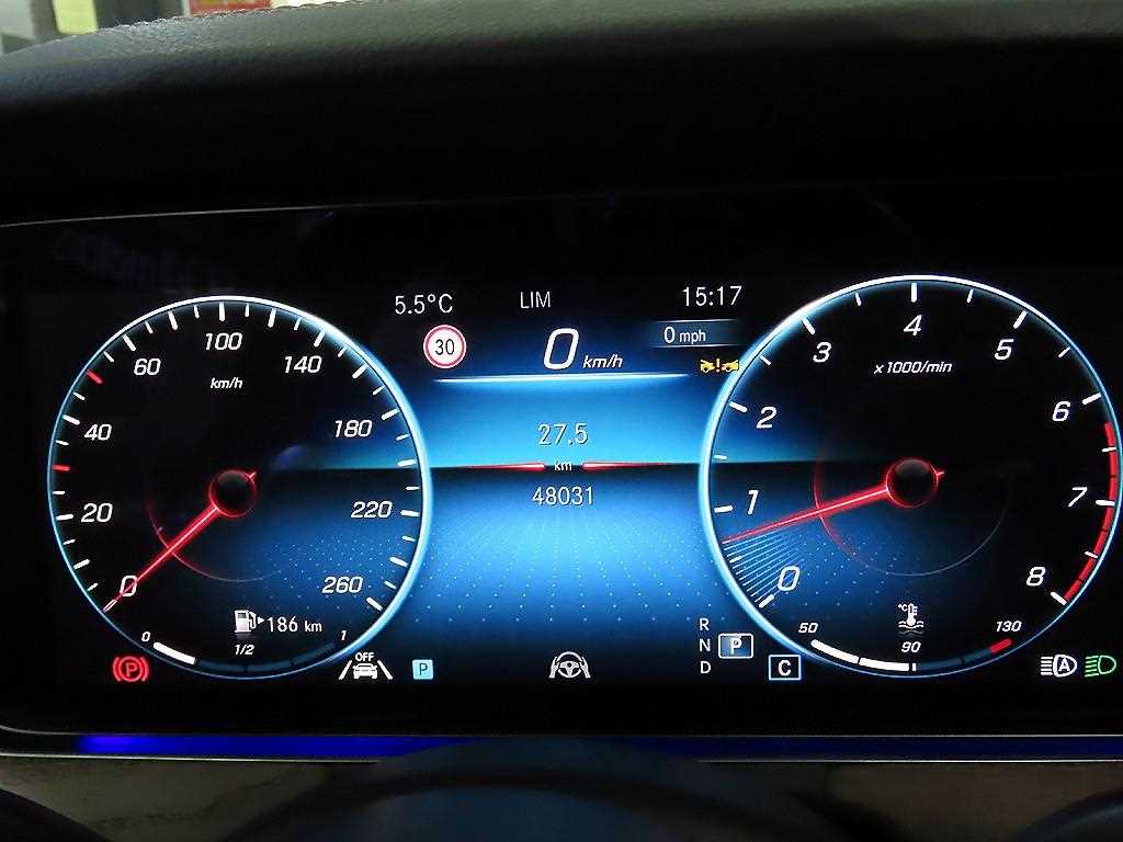 Mercedes Benz E class - Vista 9