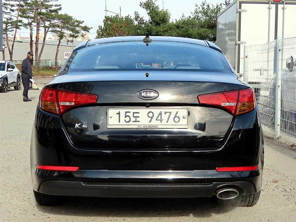 KIA K5 - Vista 4