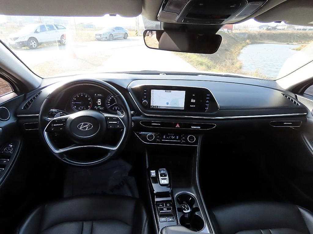 HYUNDAI Sonata - Vista 9