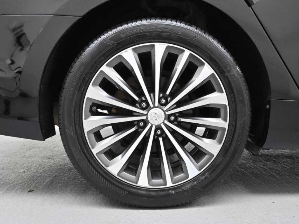 HYUNDAI Grandeur - Vista 5