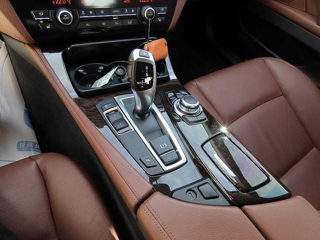 BMW 5 Series - Vista 11