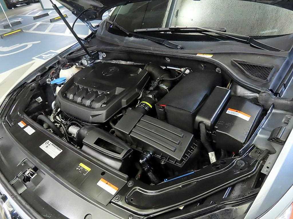 Volkswagen Passat 2018 Gris - Importación desde Corea - HF Imports Iquique - Foto 18