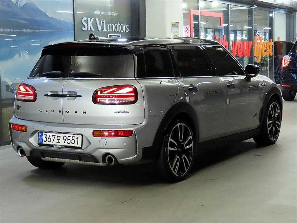 Mini Clubman - Vista 4