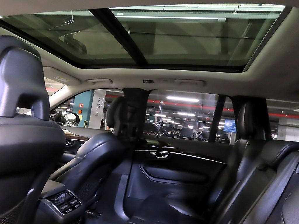 Volvo XC90 2017 Negro - Importación desde Corea - HF Imports Iquique - Foto 16