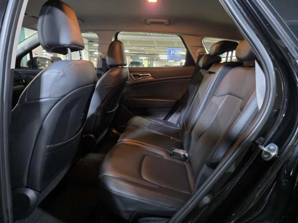 KIA Sportage - Vista 5