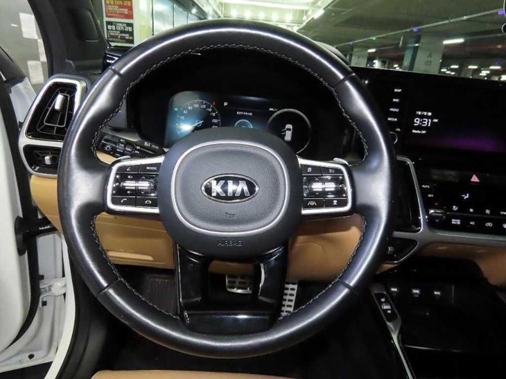 KIA Sorento - Vista 8