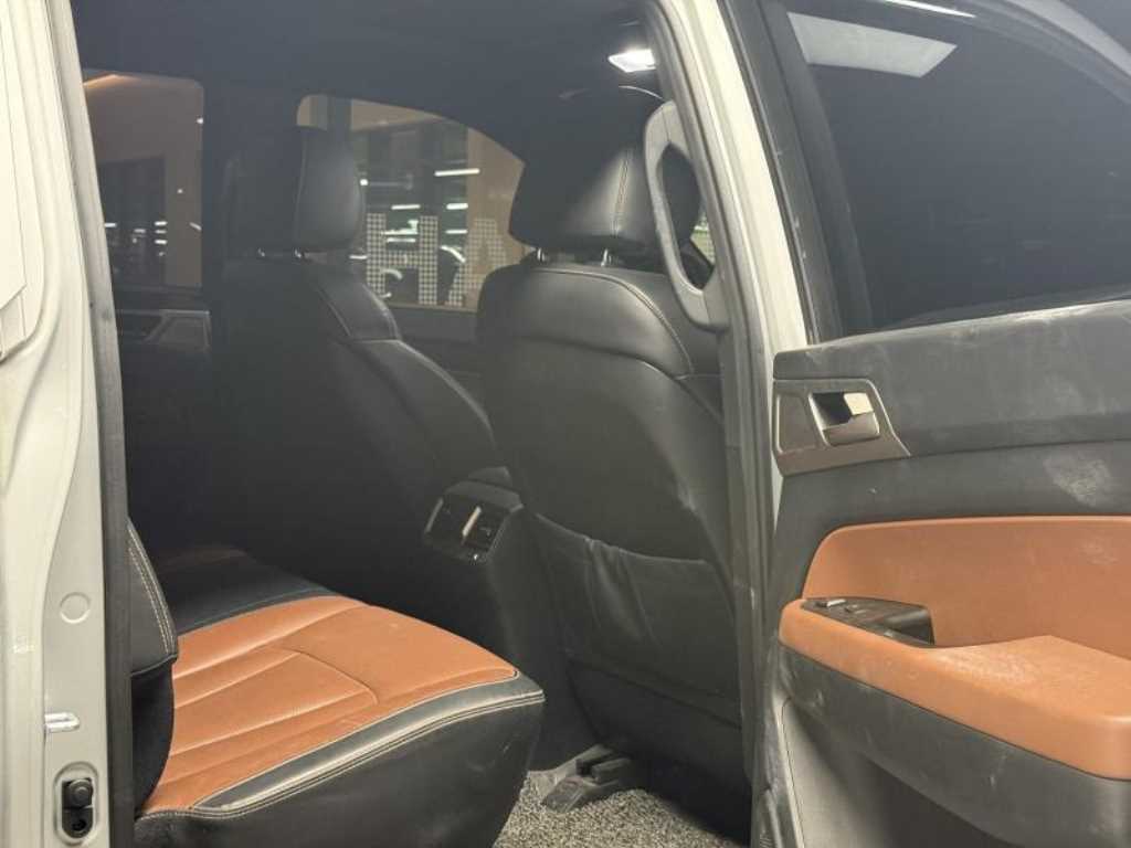 Ssangyong Rexton 2018 Plateado - Importación desde Corea - HF Imports Iquique - Foto 17