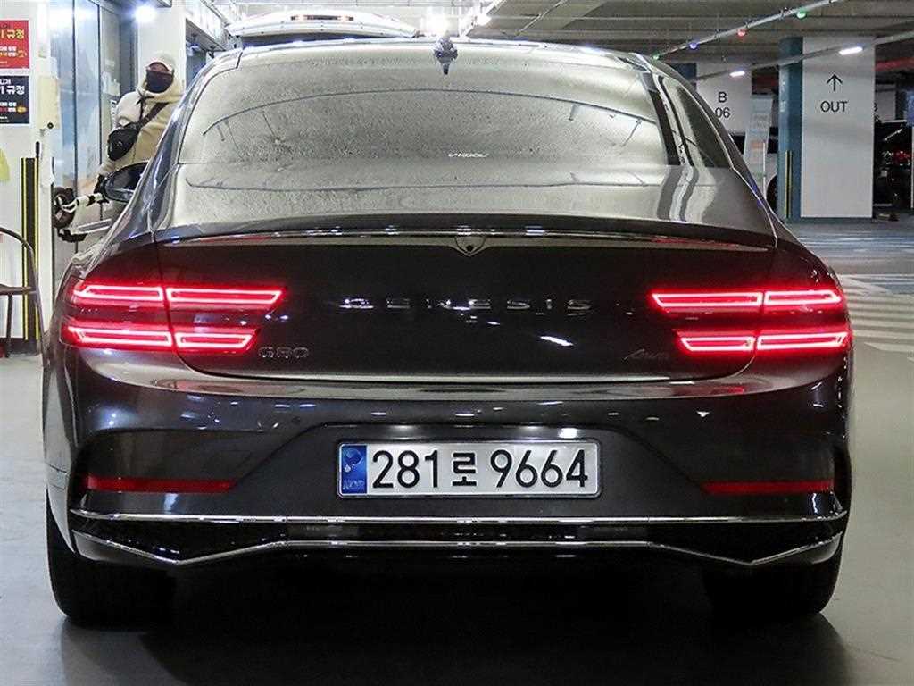 Genesis G80 - Vista 5