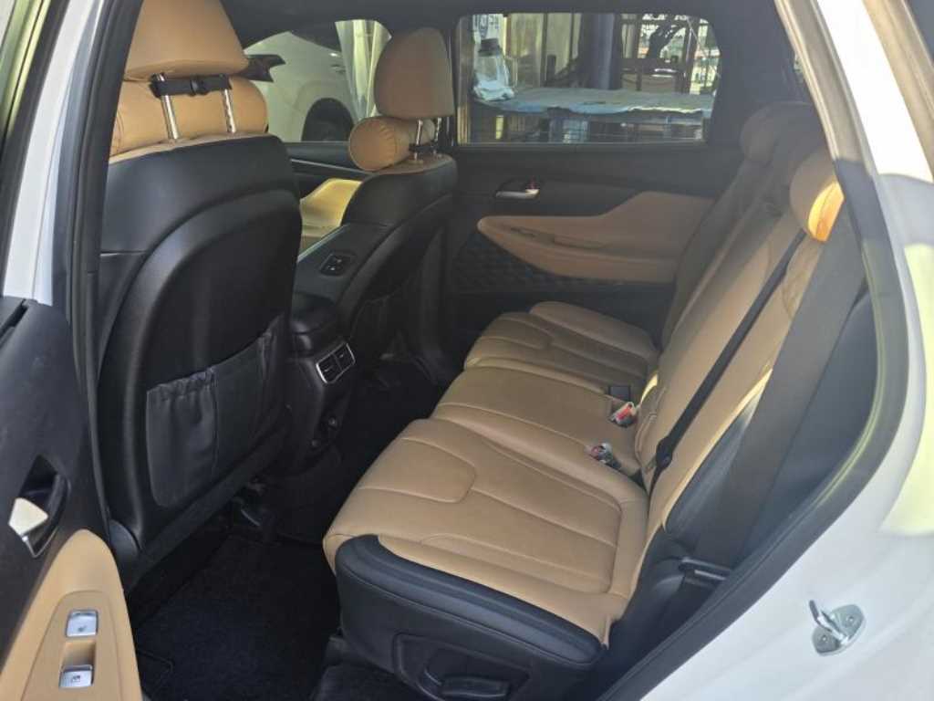 HYUNDAI Santa Fe - Vista 3