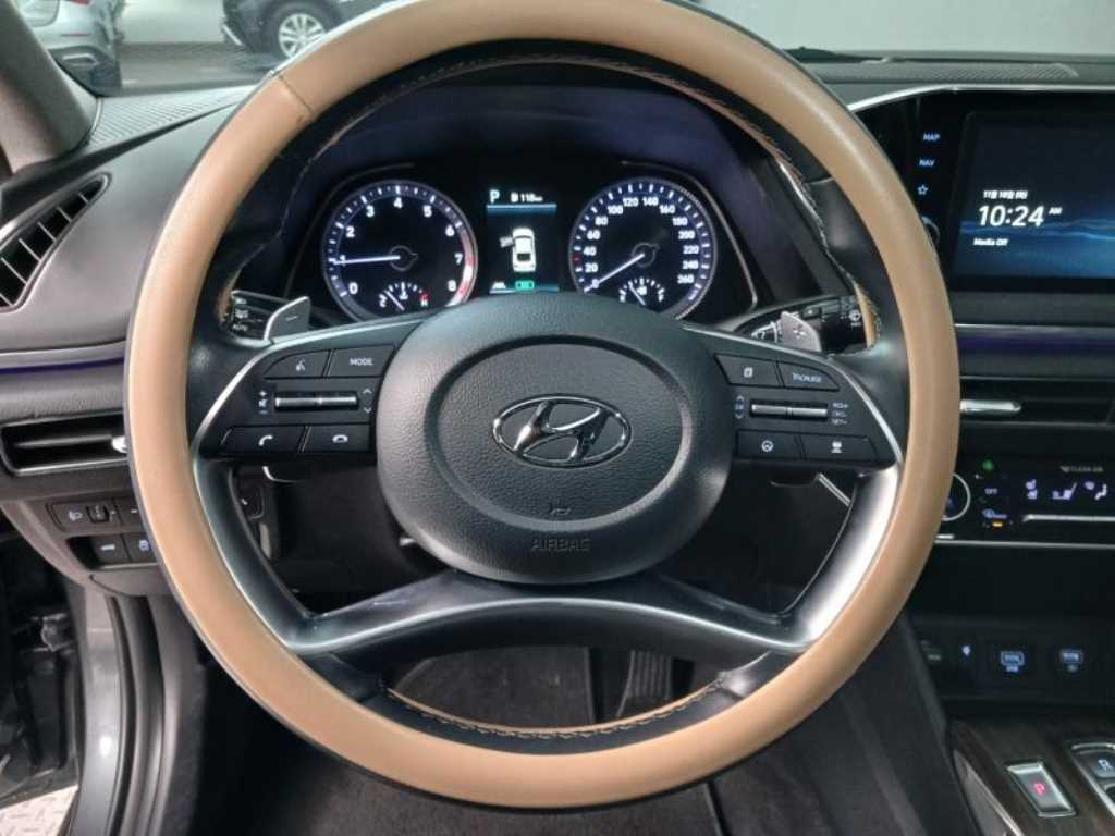 HYUNDAI Sonata - Vista 11