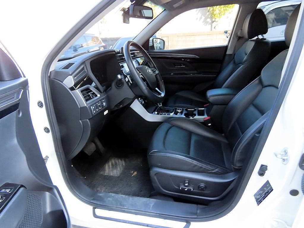 Ssangyong Korando - Vista 5