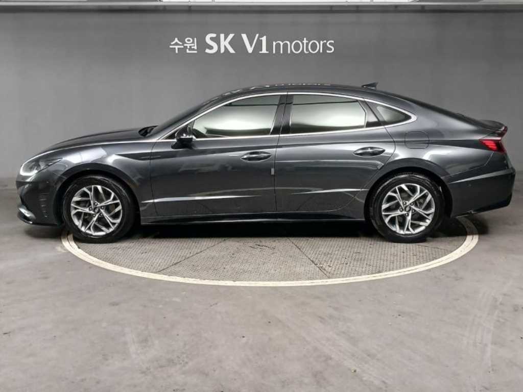 HYUNDAI Sonata - Vista 4