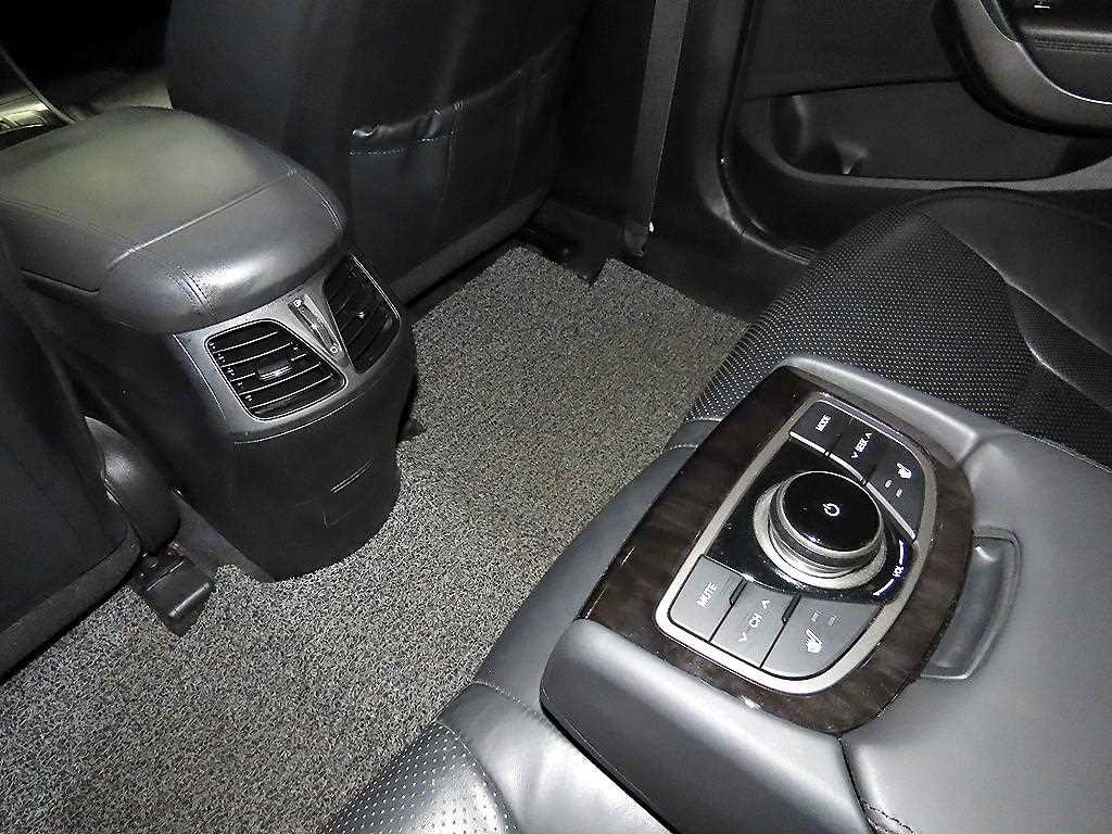 HYUNDAI Grandeur 2013 Plateado - Importación desde Corea - HF Imports Iquique - Foto 18