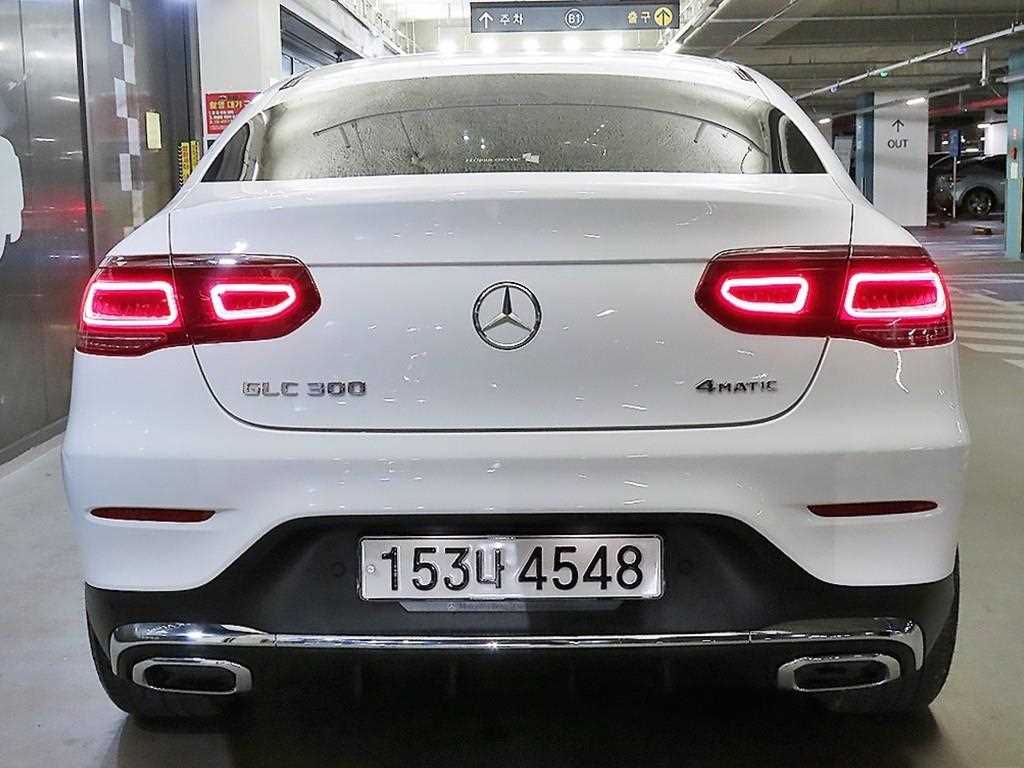 Mercedes Benz GLC Class - Vista 5