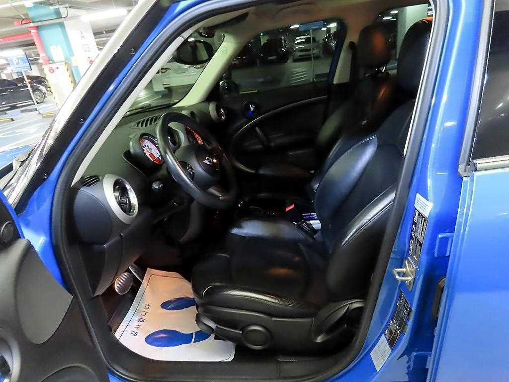 Mini Countryman - Vista 6